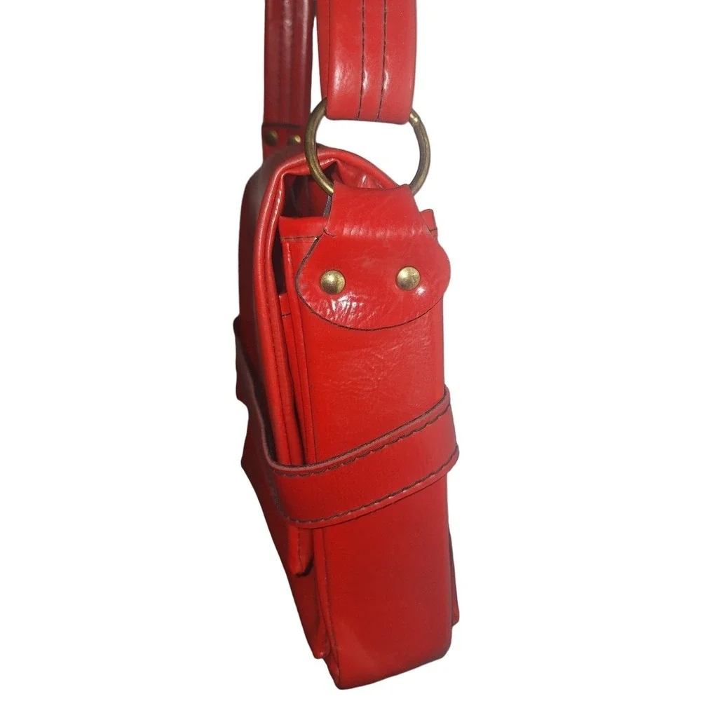 Vintage Red Glossy Faux Leather Shoulder Bag Accordion Flap Purse Brass Hardware